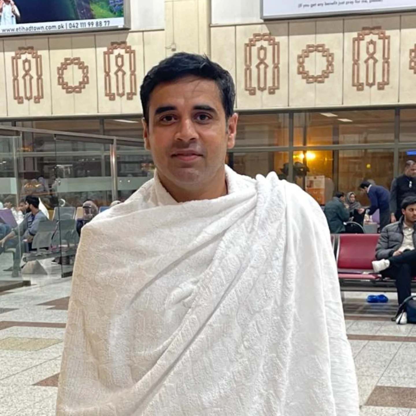 Pakistani cricketer reflects on overwhelming spiritual experience during his visit to Mecca