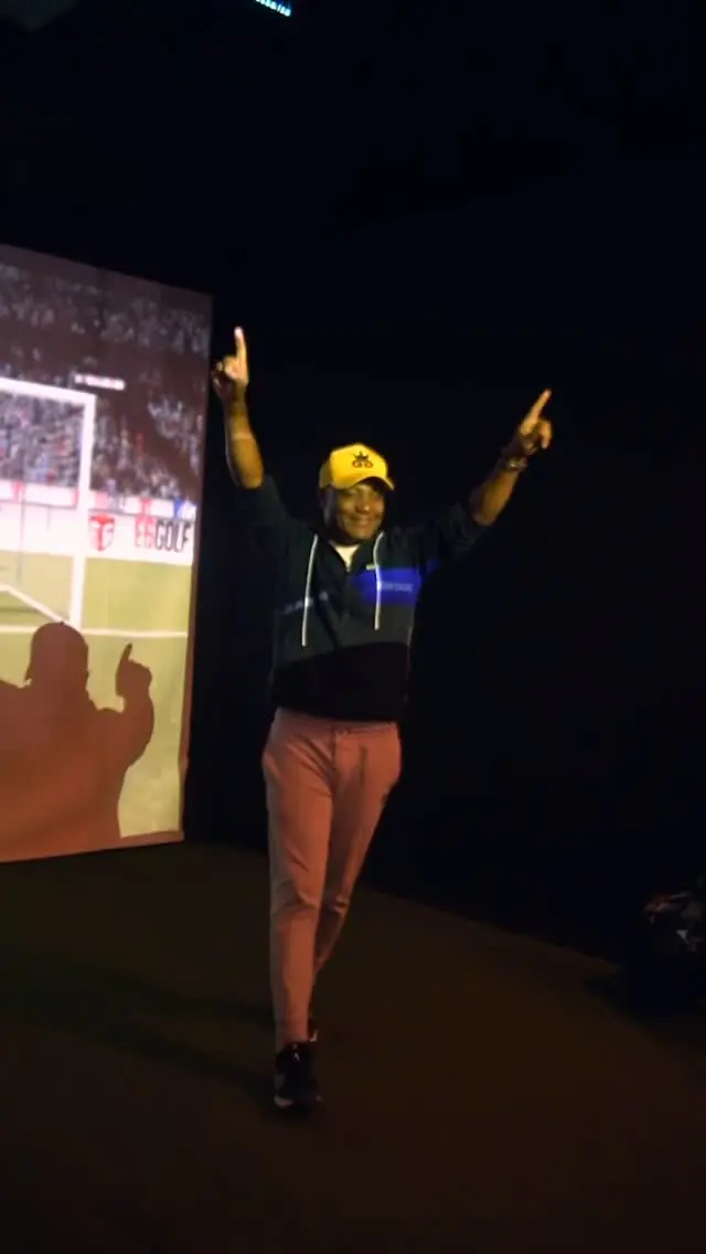 West Indies batting icon enjoys 'legendary night' at Trinidad golf venue.