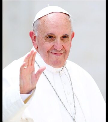 Cricket Star Angelo Mathews Mourns Pope's Passing In Heartfelt Tribute
