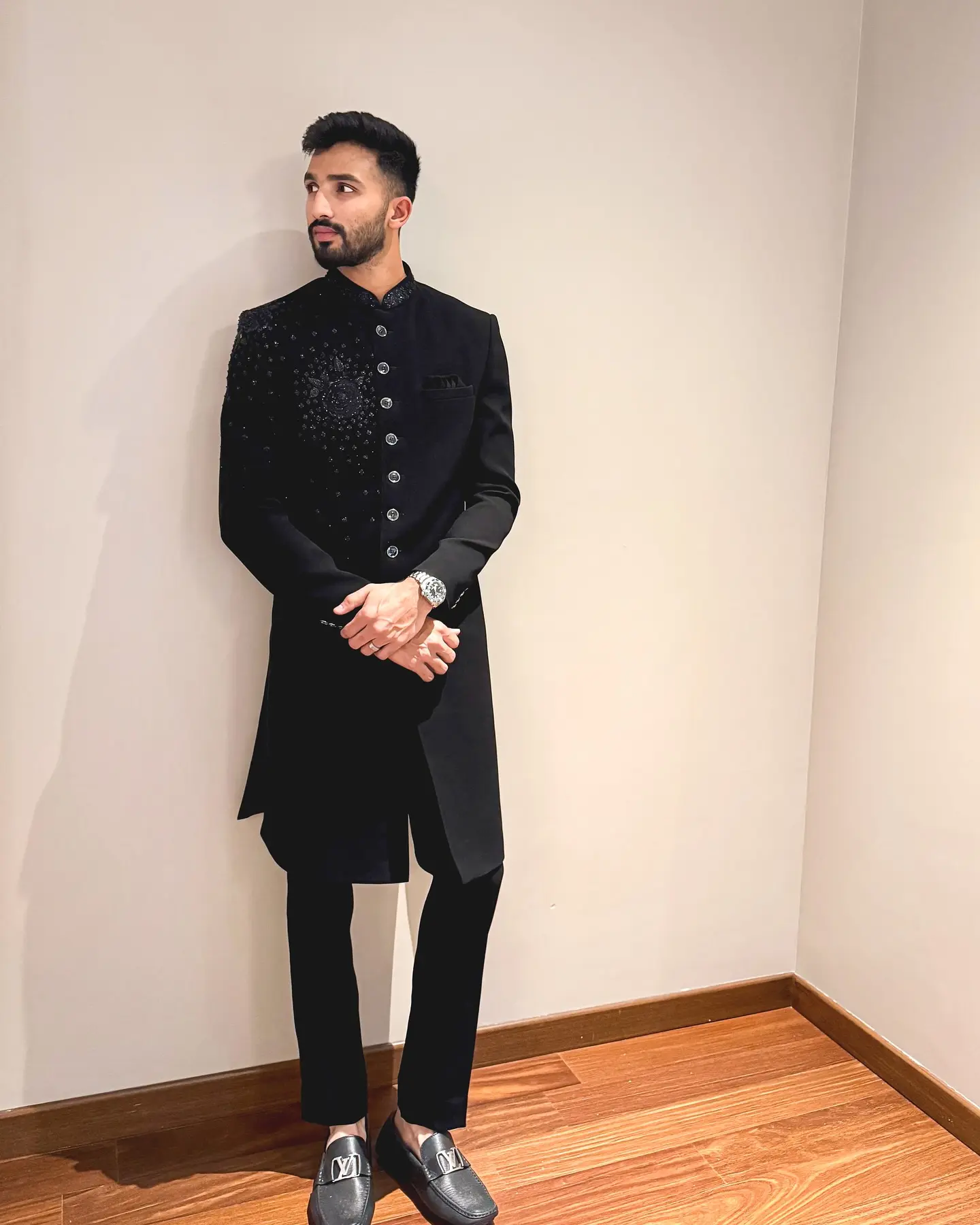 The RCB star batsman flaunts his fashion sense with a striking photoshoot.