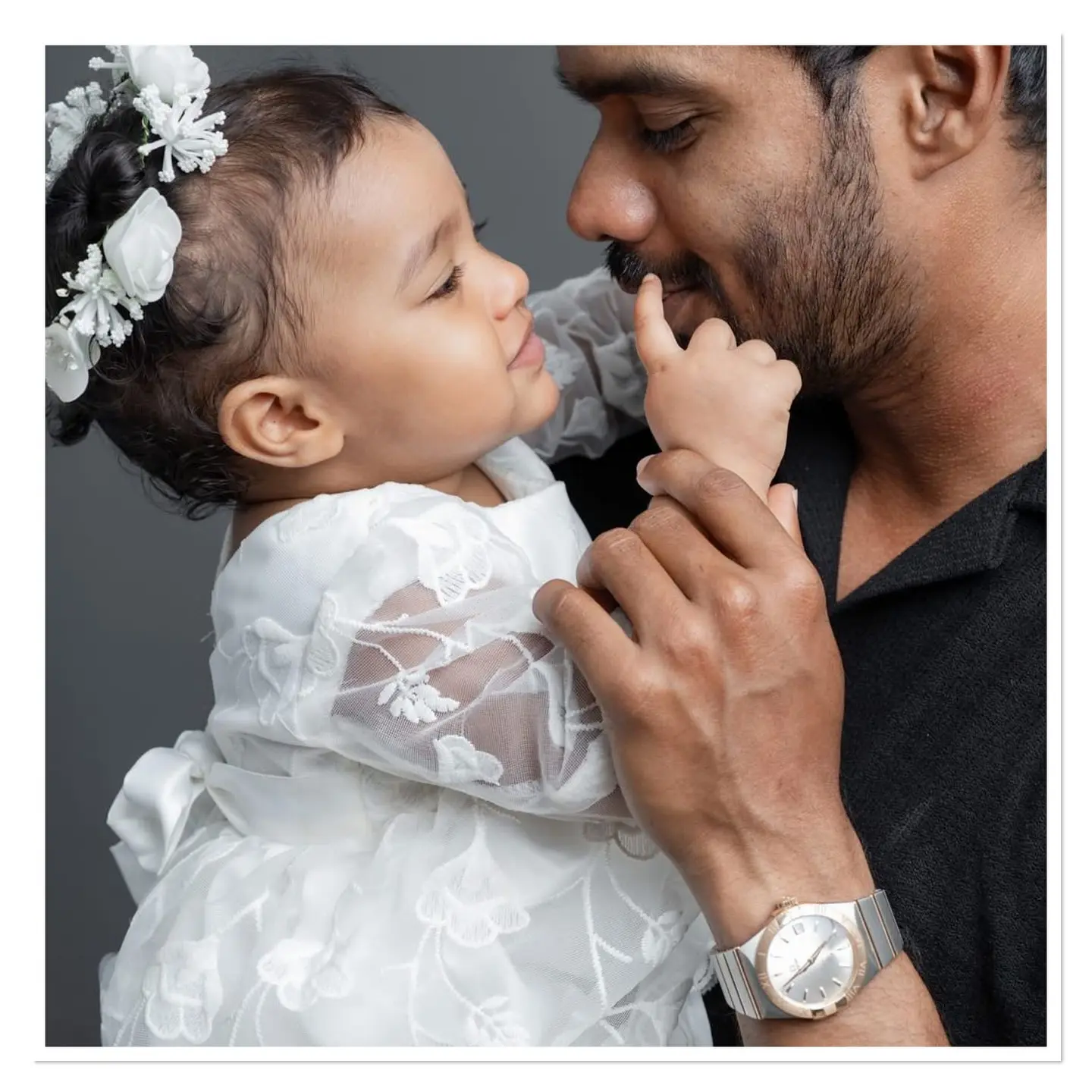 Dhananjaya De Silva Shares Sweet Father-Daughter Moment With Ayaana In Instagram Post Dhananjaya De Silva Shares Sweet Father-Daughter Moment With Ayaana In Heartwarming Post