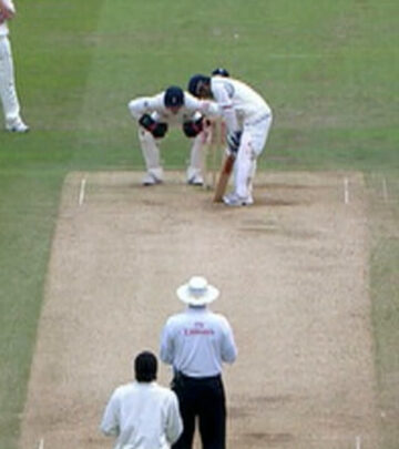 Spin legend's famous dismissal of cricket great resurfaces in special birthday tribute 