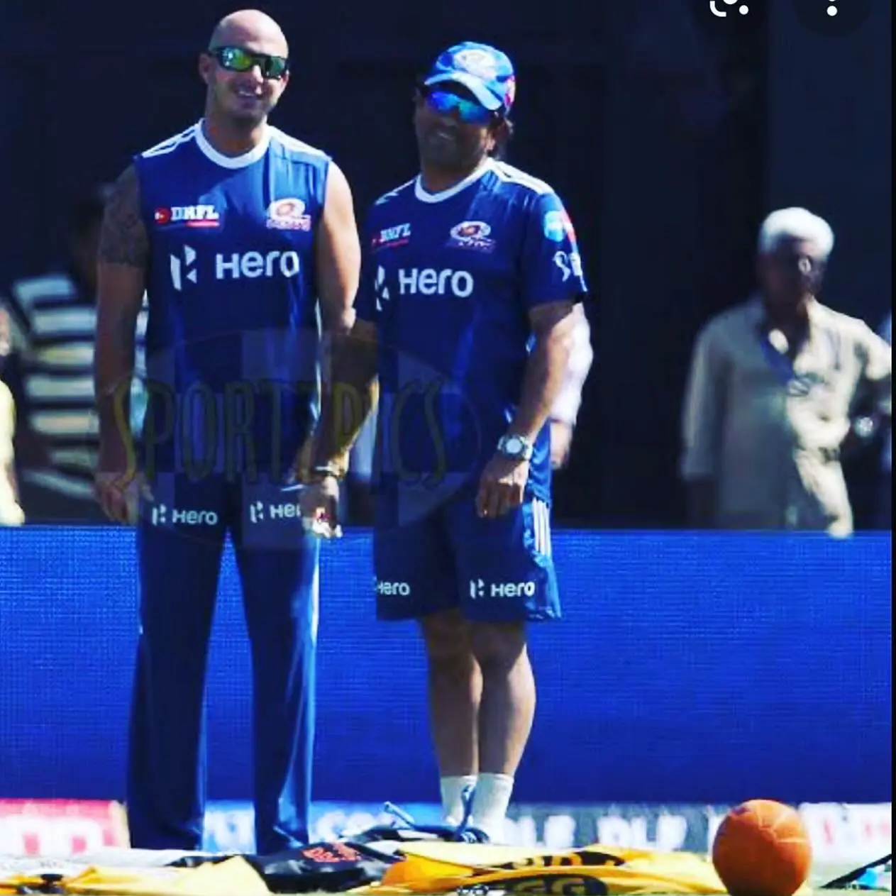 South African cricket legend extends warm wishes to the Master Blaster on his special day