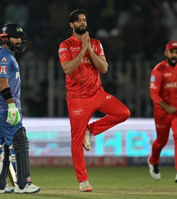 Pakistan cricket star balances gaming hobby sessions with PSL cricket success for the team.
