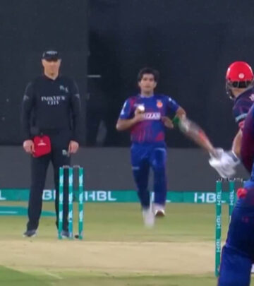 Replay Inaseem Shah's magic as Islamabad United ignites passion in fans with nonstop flair.