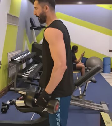 Former Pakistan bowler's latest Instagram gym video sparks excitement among fans.