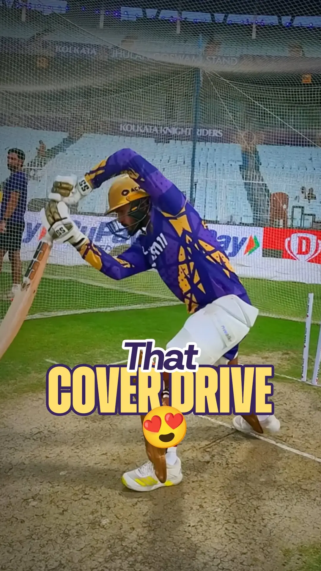 Manish Pandey Shows Off Elegant Cover Drive In KKR Training Session Manish Pandey Shows Off Elegant Cover Drive In KKR Training Session
