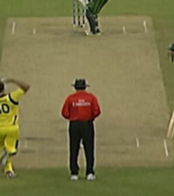 A throwback to one of cricket's most nail-biting moments between Pakistan and Australia.