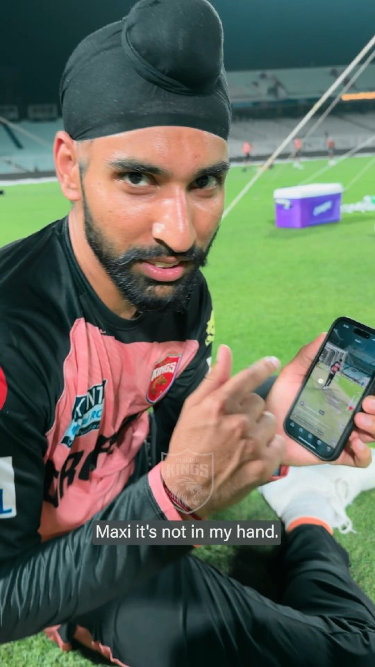 The friendly rivalry between the spinner and Aussie star continues ahead of KKR encounter