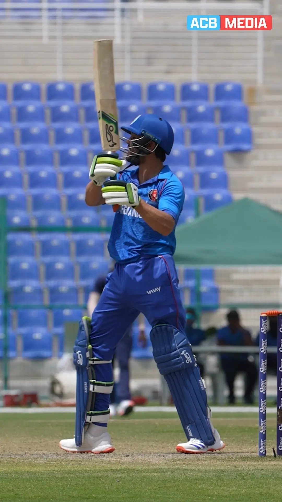 Afghan spinner displays impressive batting prowess with mighty blows in ongoing tournament
