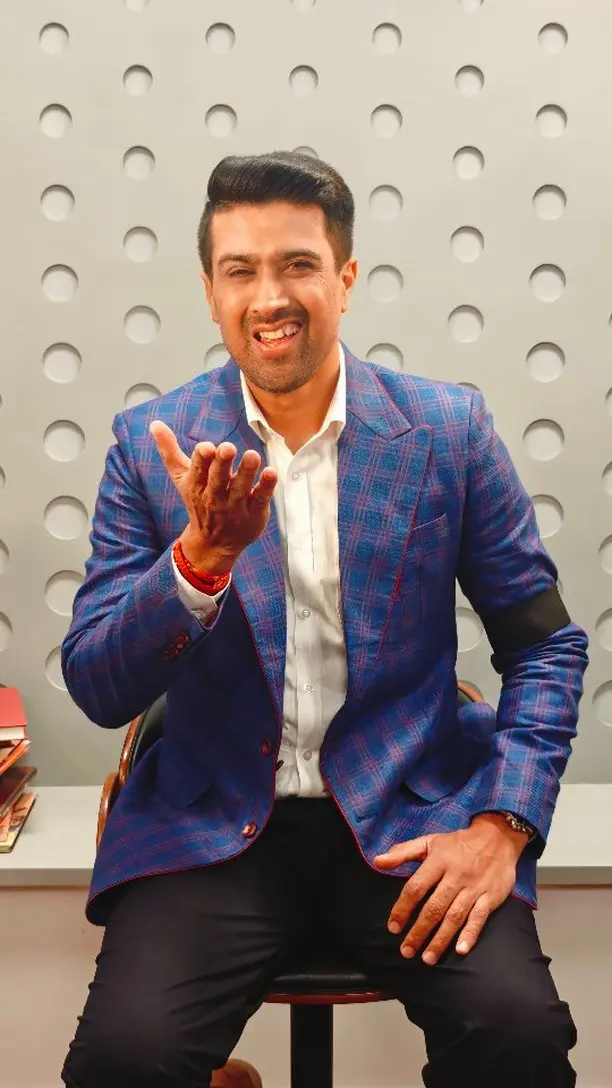 Former Indian cricketer brings Punjabi flair to IPL 2025 broadcasting booth