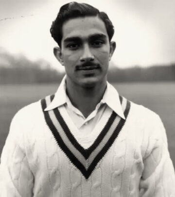 Honoring Khalid Wazir on his birthday celebrating his timeless impact on Pakistan cricket.