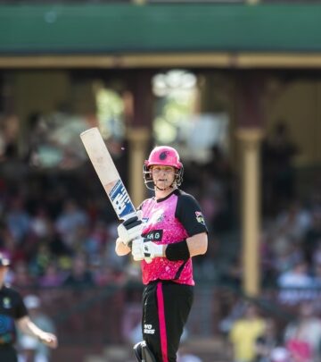 Franchise shares throwback to Aussie star's brilliant unbeaten century in memorable BBL match