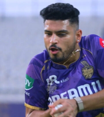 When the ball flies the men in purple and gold do not miss
