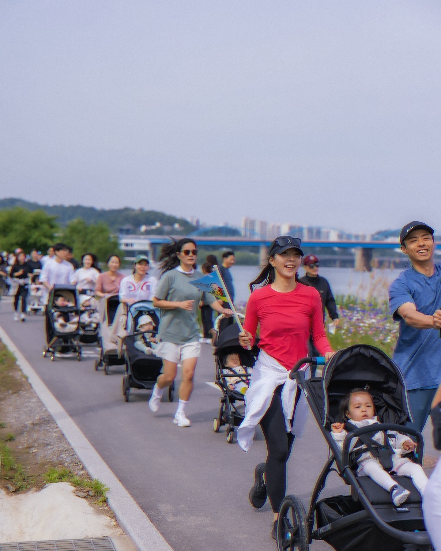 Active Parents Shine at Baby Hiking Club