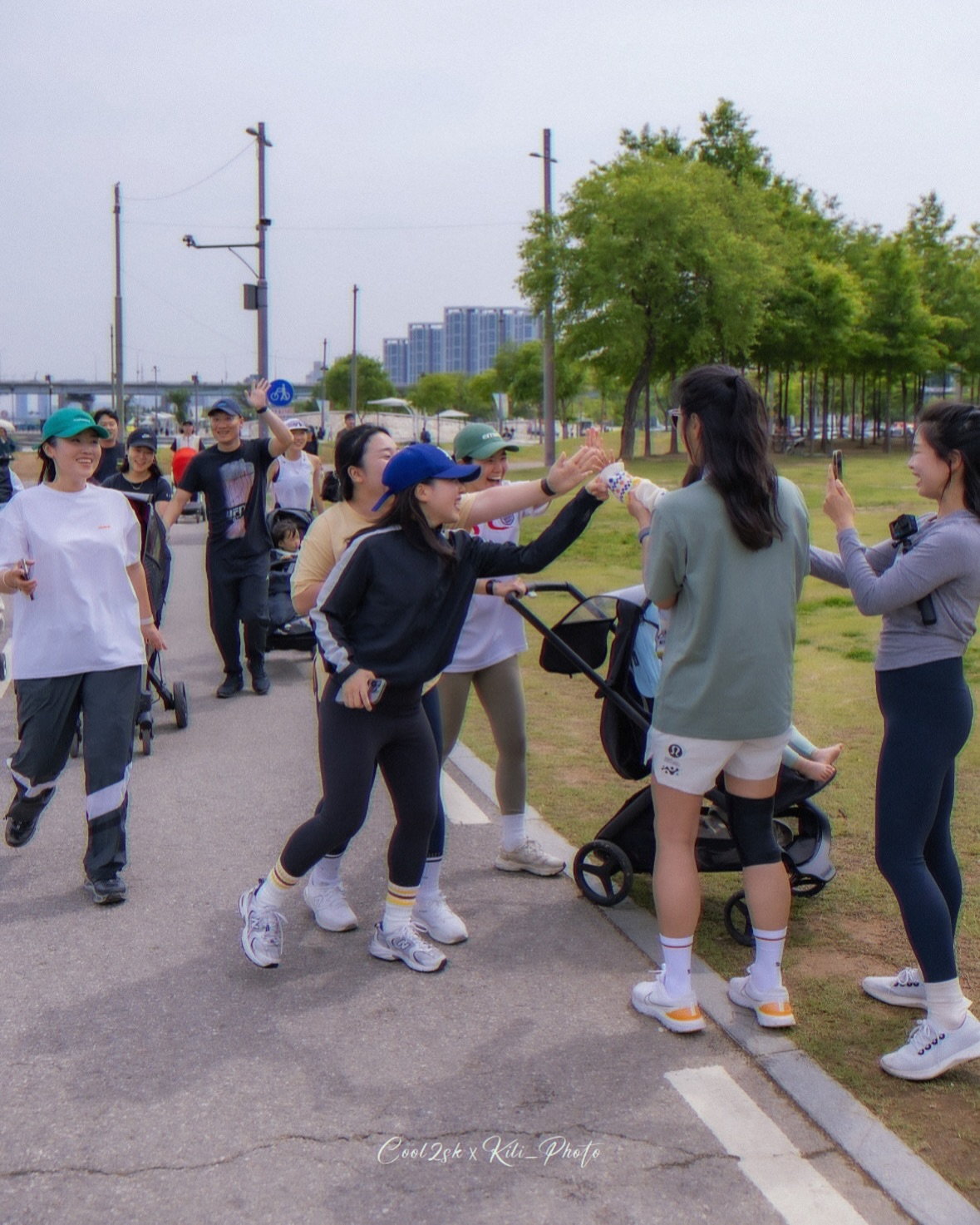 Active Parents Shine at Baby Hiking Club