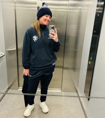 Cricket star Amanda-Jade Wellington posts a frosty snap, igniting winter magic. So cool.!!
