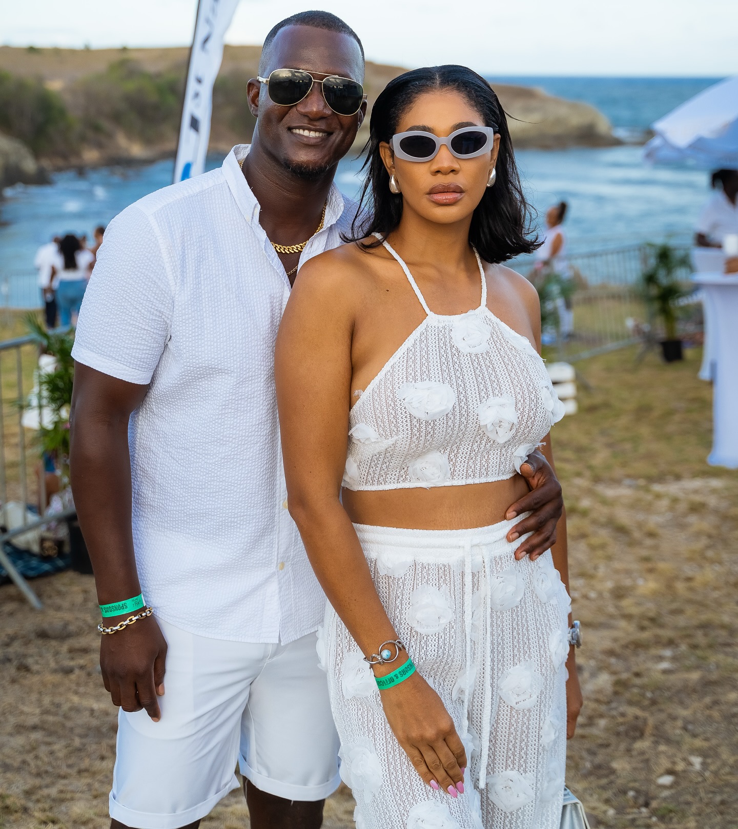 Angelic Jazz Vibes Captured By Daren Sammy Daren Sammy reveals an angelic jazz scene and embraces #Sammys with vibrant visual energy.