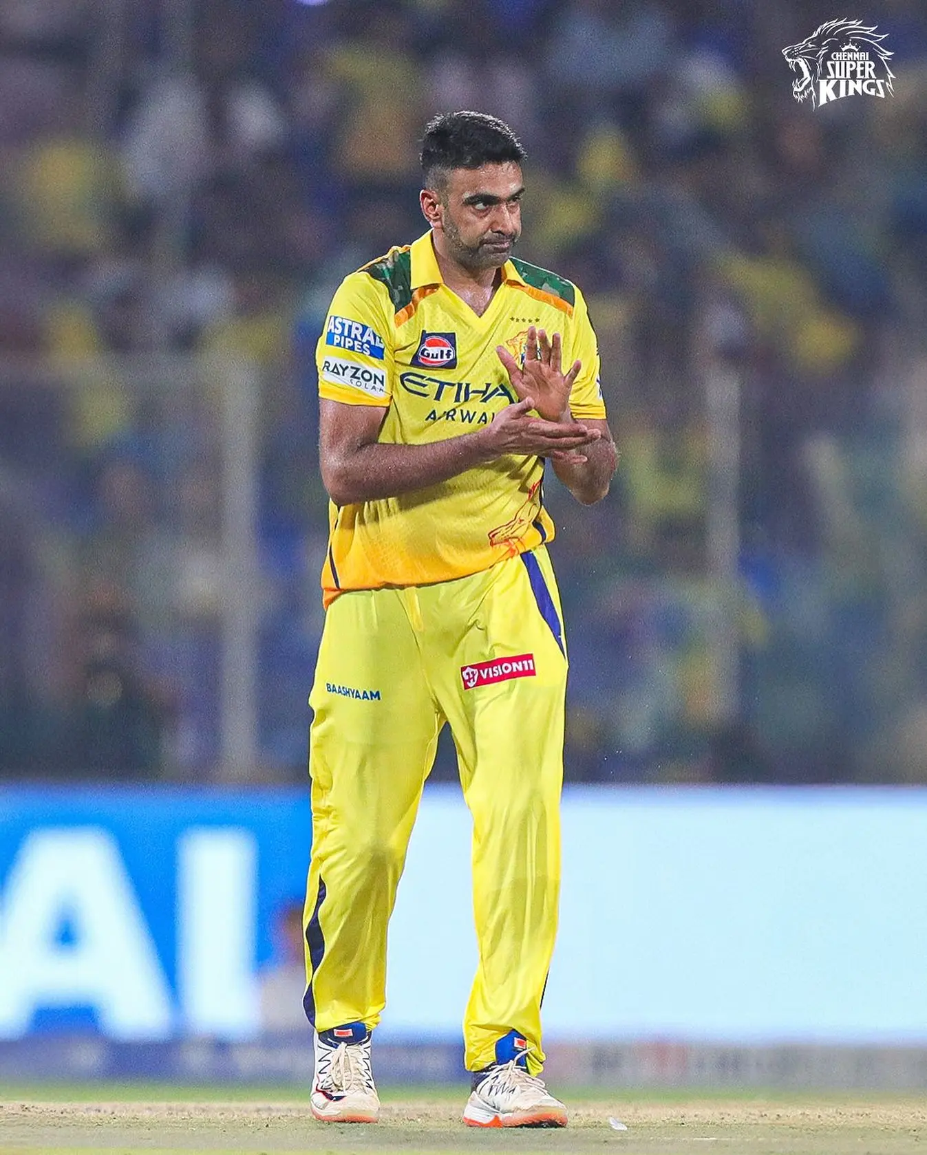 Ash’s Over Ignites Chennai Super Kings Rally Chennai Super Kings fans cheer as a memorable over by Ash fuels electric match energy -OK