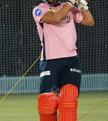 Ashutosh Sharma’s stunning six ignites Delhi Capitals’ match, sending fans into euphoria.!