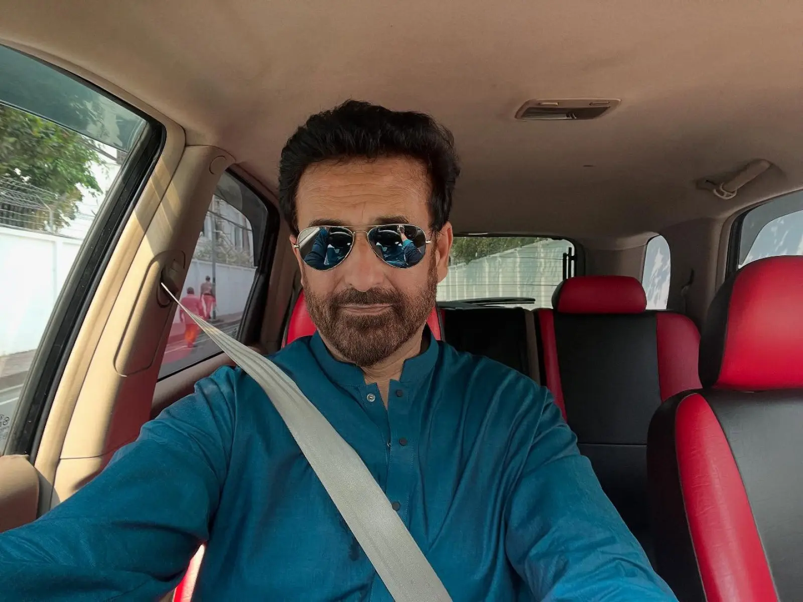 Respected influencer shares heartfelt Jummah greetings, inspiring calm and unity this Fri!