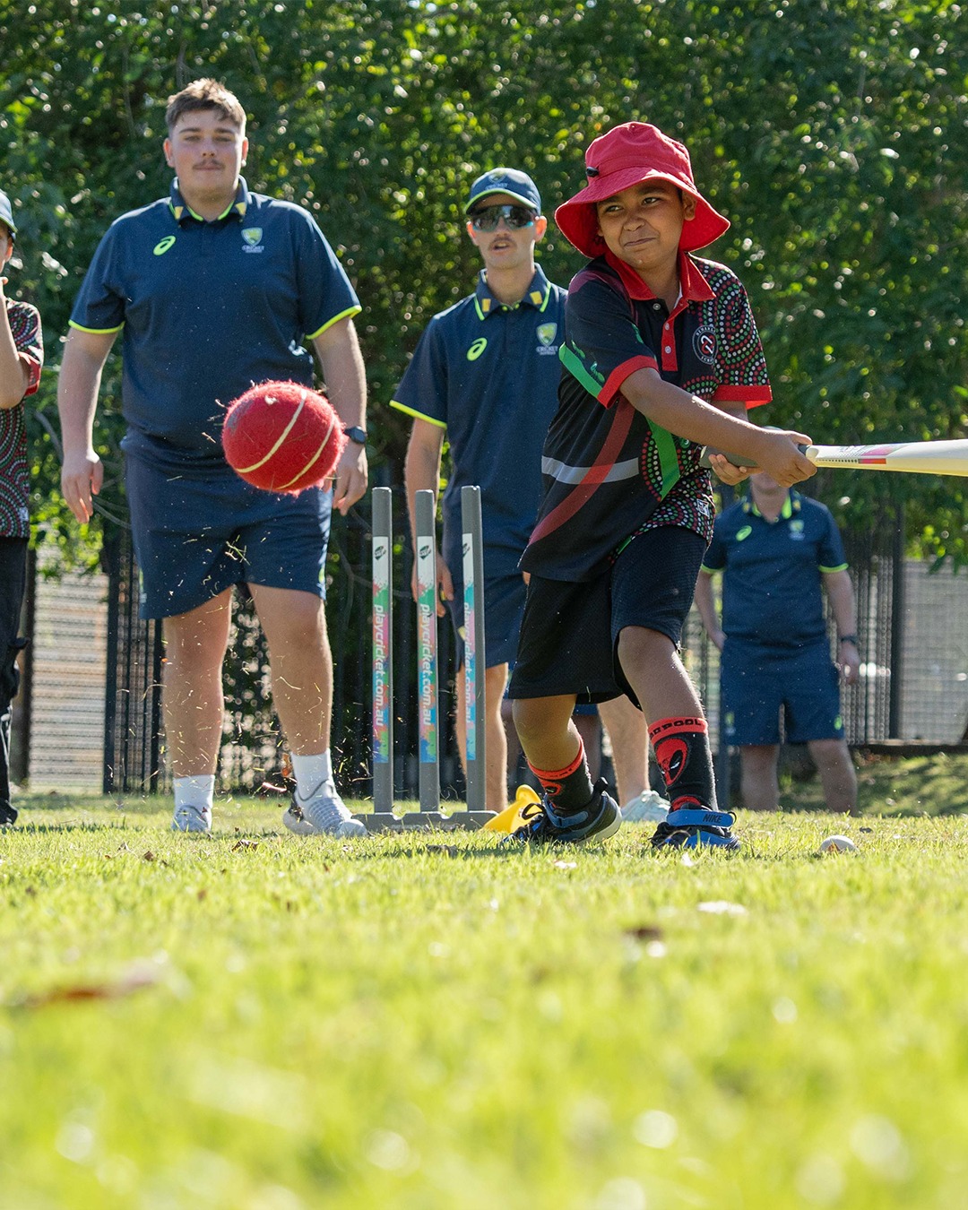 Australian Cricketers Inspire Next Generation in Darwin