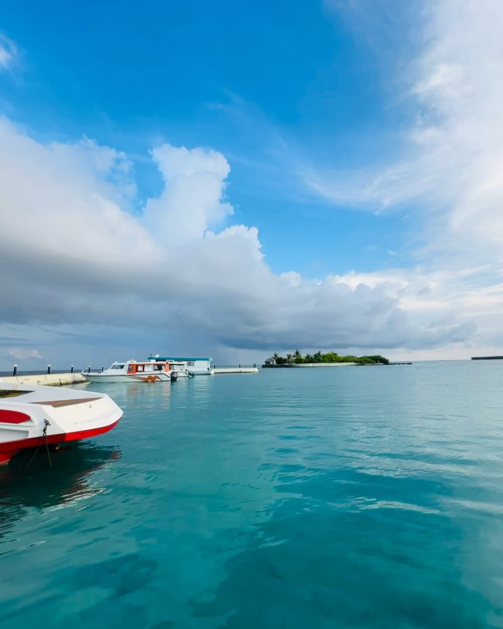 Basil Hameed Finds Serenity At Maldives Beach
