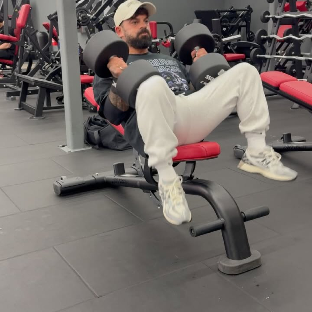 Big Ali’s Push Day Workout Routine Unveiled Ali reveals his exclusive push day routine, blending rep ranges for muscle growth daily!!