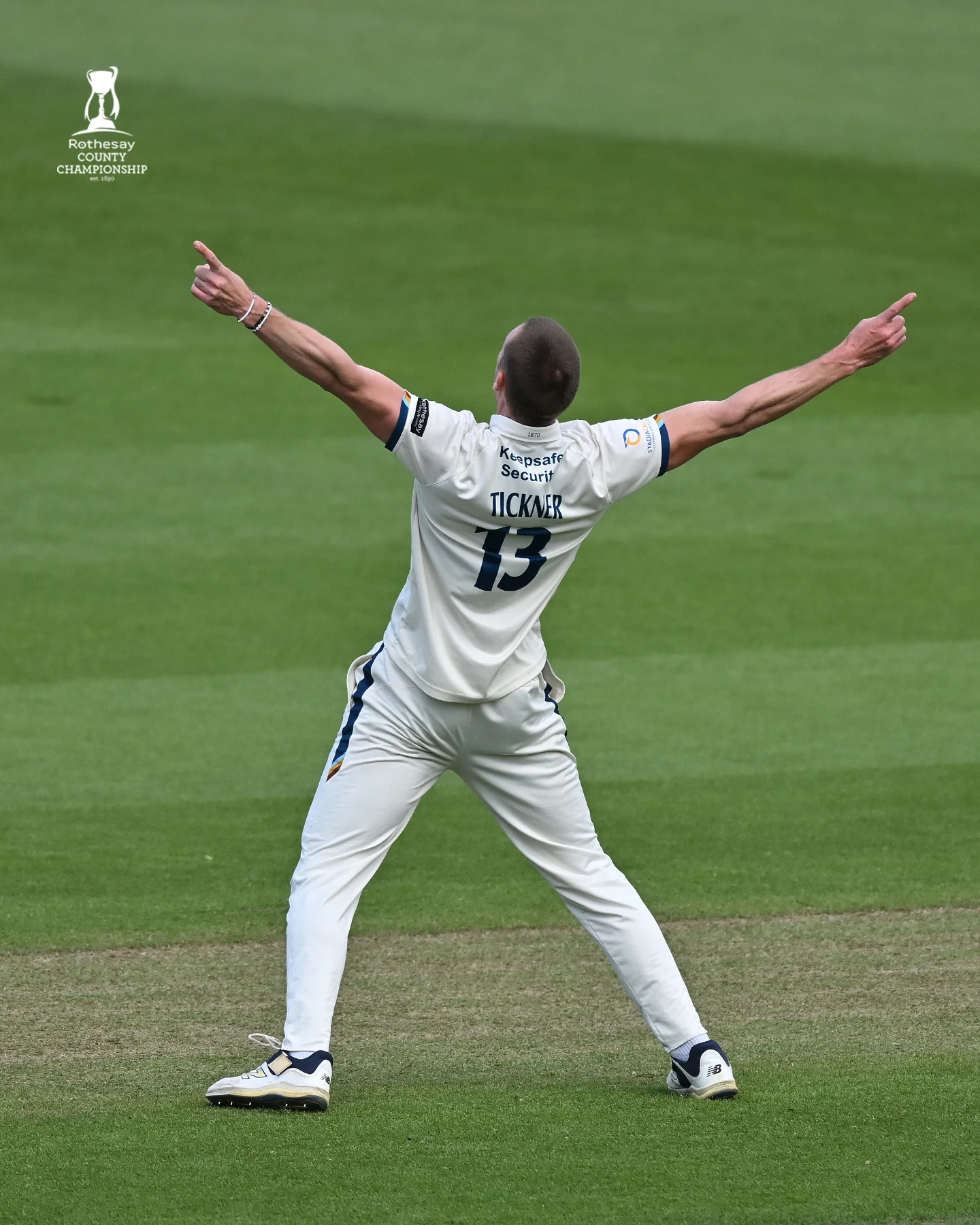 Cricket star Blair Tickner lights up the field as his cunning short-ball ploy finds success.