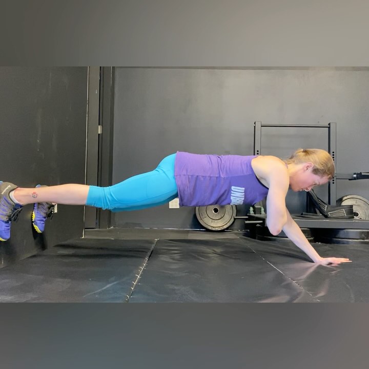 Build A Strong Core With Wall-Based Workouts