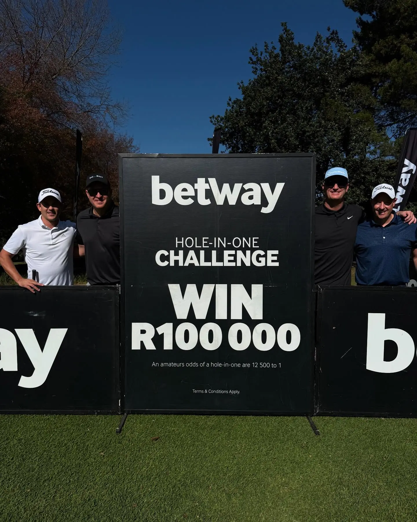 Chris Morris Enjoys Day Out With Betway SA Crew Cricket star Chris Morris hangs with Betway SA crew as Taylor Made dazzles on the pitch!!!