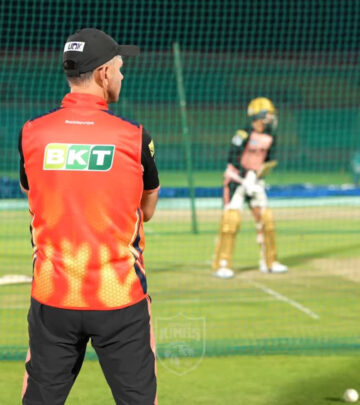 Coach And Captain In Sync