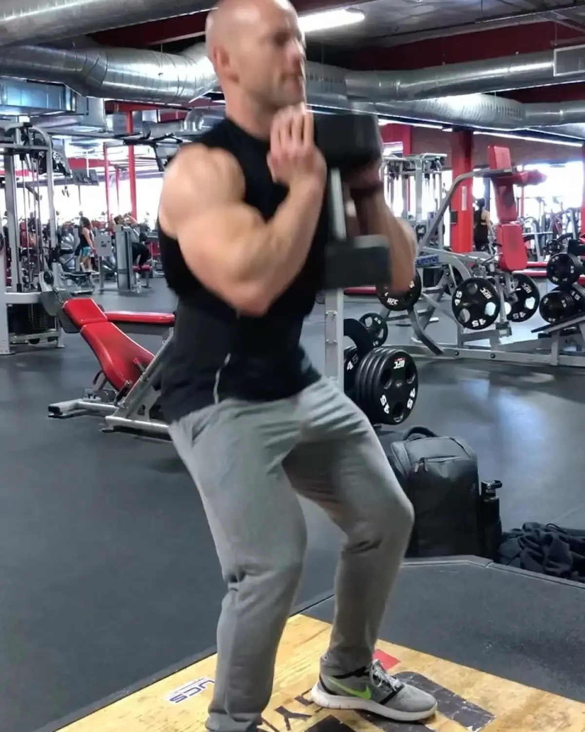 Compound Set Leg Workout Unleashes Muscle Growth Bryan Renshaw reveals his time saving high intensity compound leg workout for muscle gains.