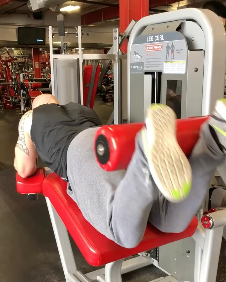 Compound Set Leg Workout Unleashes Muscle Growth