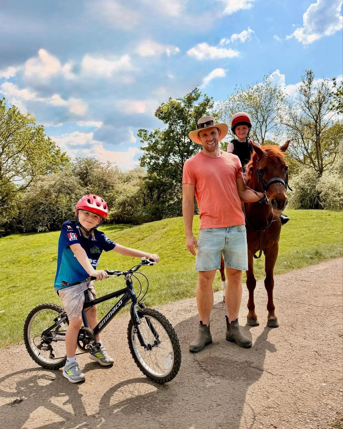 David Willey Cherishes Life’s Joyful Moments England cricketer David Willey offers a warm peek into his vibrant life filled with joy.!!