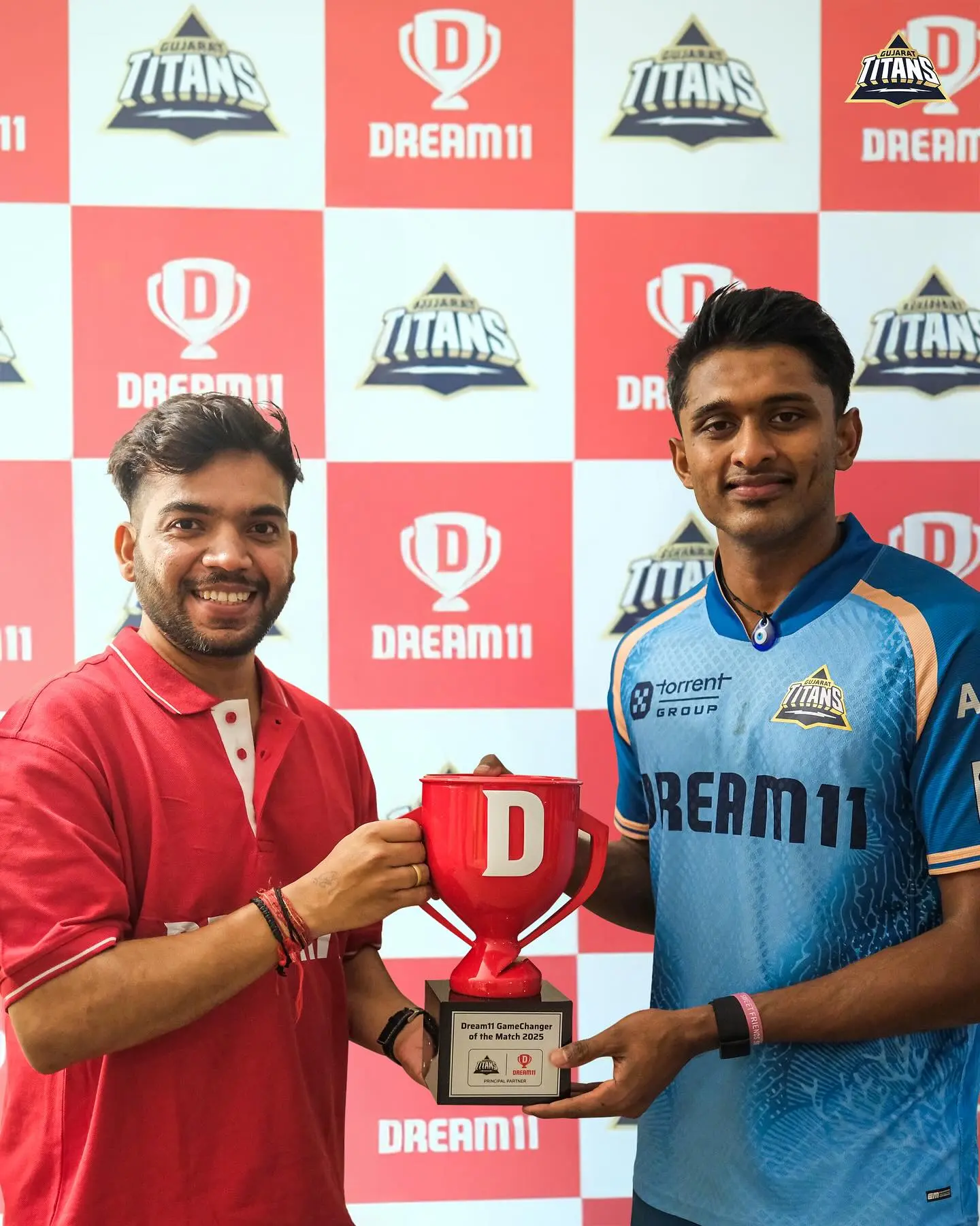 Dream11 Champion Honors GameChanger Award Vishal from Dream11 lauds Sai's epic 206 point feat in a thrilling cricket duel. Simply!!!
