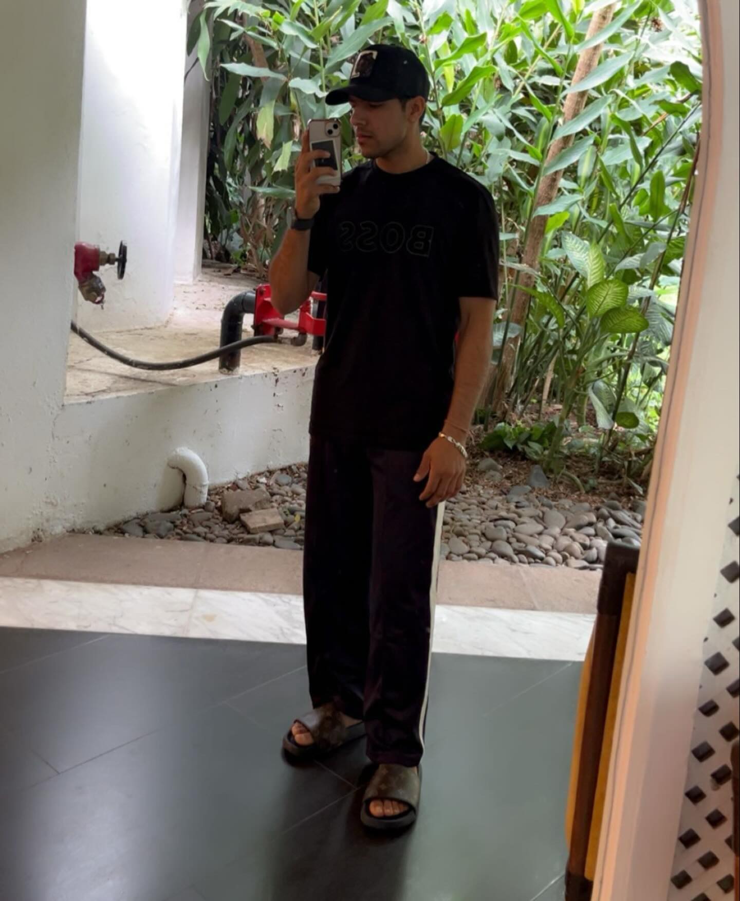 Drip In Every Frame: Swastik Flaunts Style Swastik's latest Instagram drop showcases unparalleled style and sparks radiant online buzz.