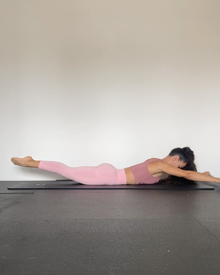 Dynamic Core Workout With Nina Strojnik