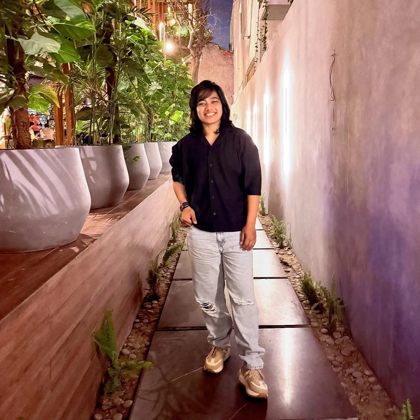 Fatima Sana Inspires With Positive Vibes Cricketer delivers a chill and heartfelt Instagram message inspiring fans to keep smiling!