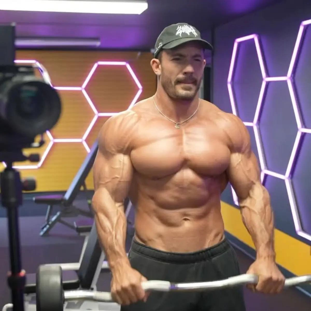Forearm Burners: Boost Your Muscle Density Frank Garrott Coelho stresses direct forearm workouts to boost muscle density and strength.