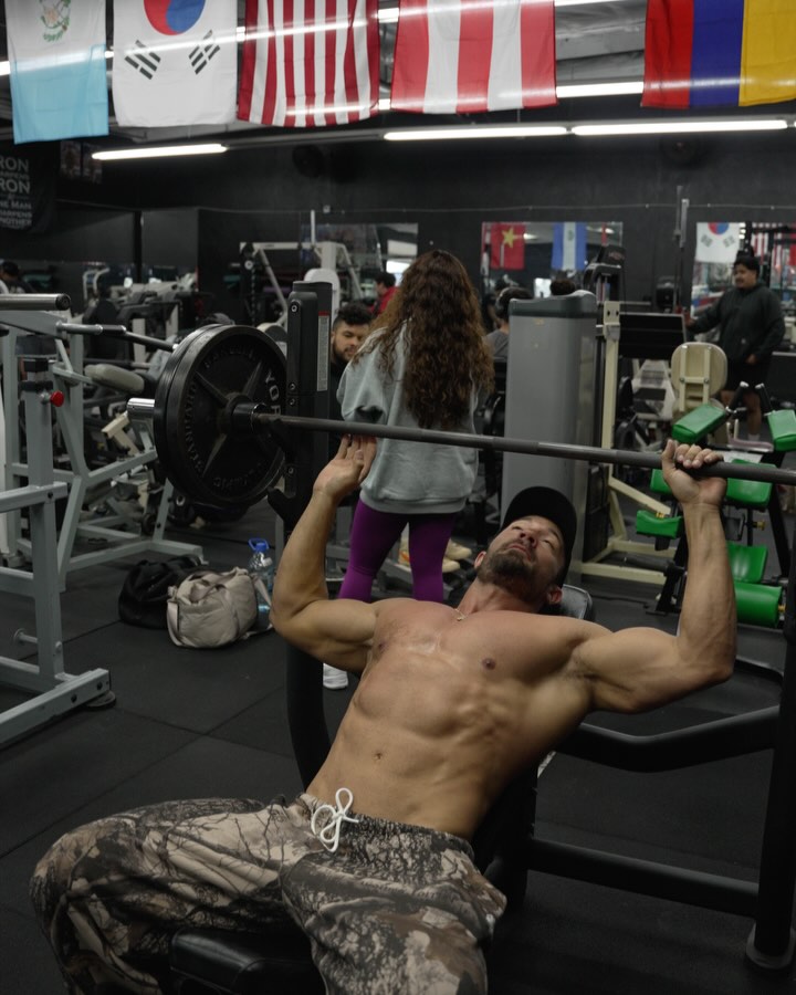 Frank Garrott Coelho Chest & Delts Workout