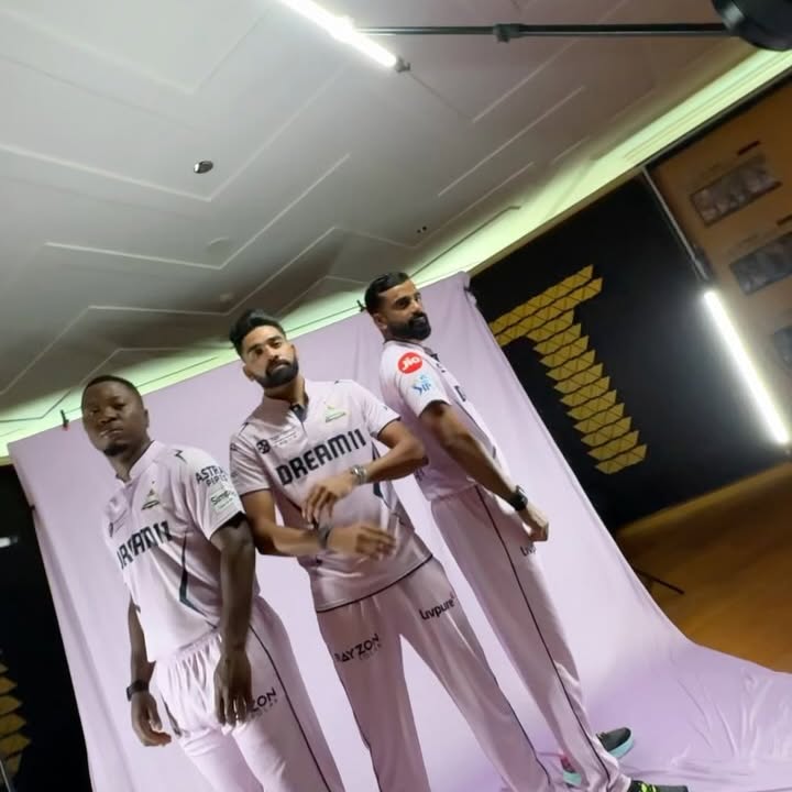 Gujarat Titans Unite In Lavender