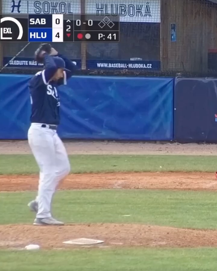 Hitting Coach Jantzen Witte Rakes in Extraliga Showdown