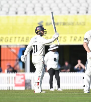 Hursty’s Fifty Shines in Lancashire Clash