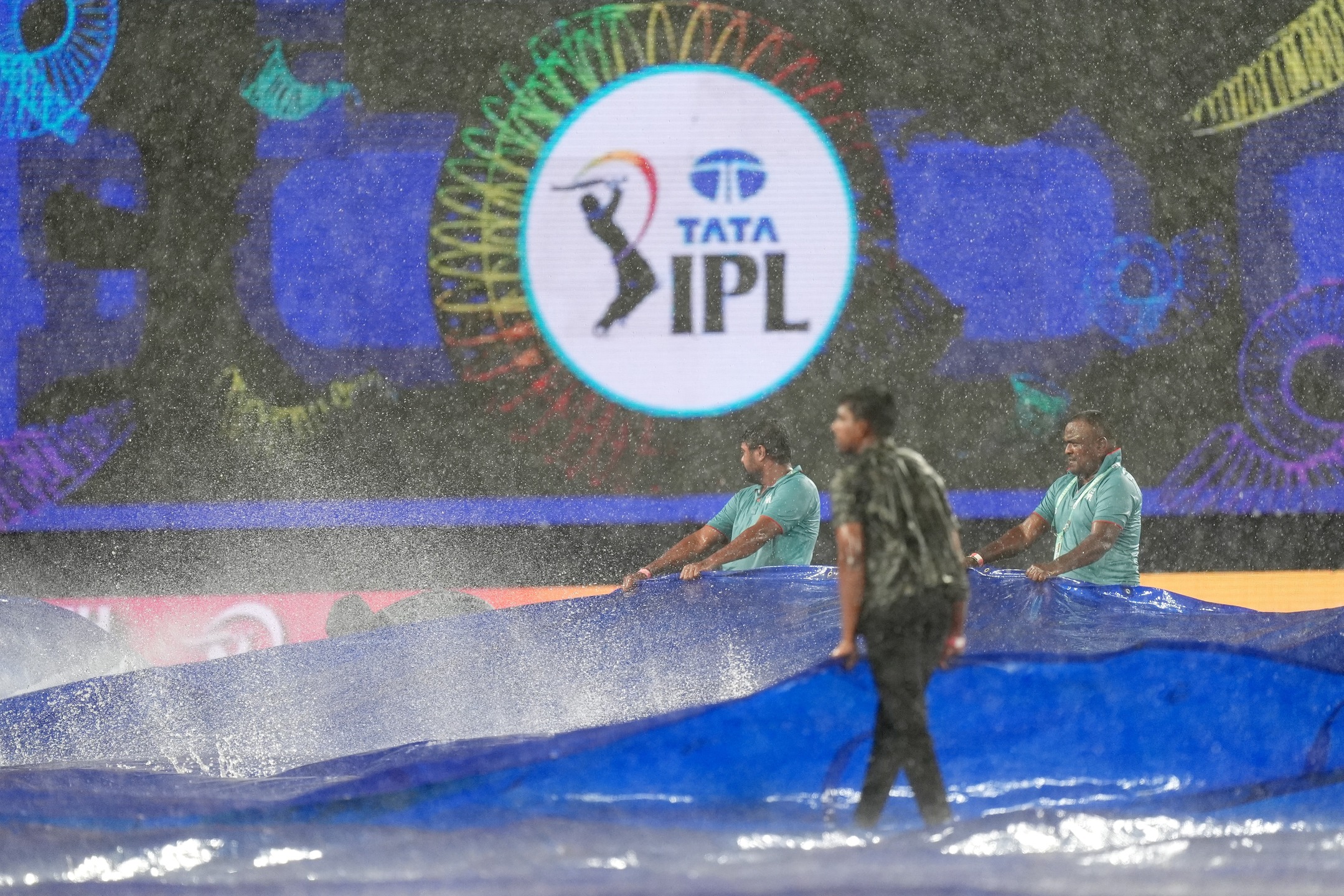 Innings Delay As Rain Disrupts SRH Vs DC Rain interrupting play at the IPL match adds twist to the unfolding battle on the field!