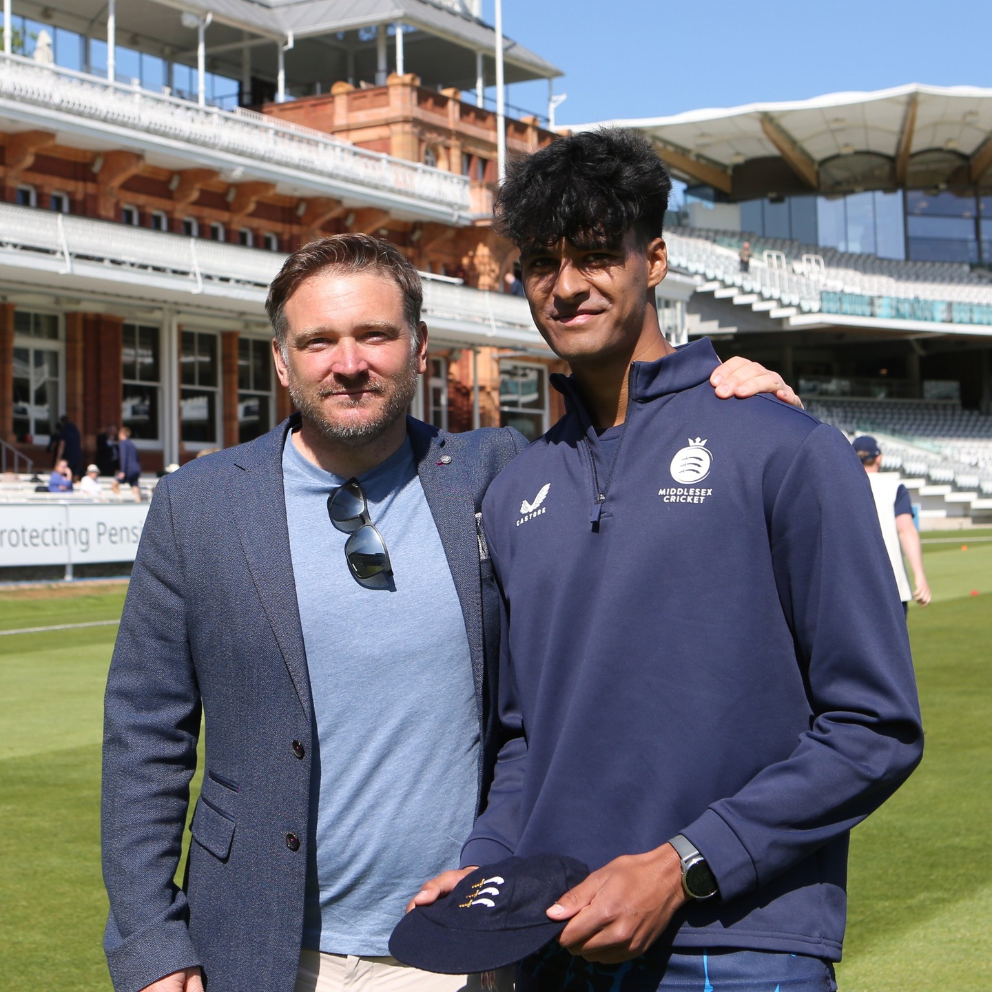 John Maunders Honors Naavya Sharma With Debut Cap At Lord’s Former Middlesex man John Maunders unveils Naavya Sharma's debut cap milestone at Lord’s!.