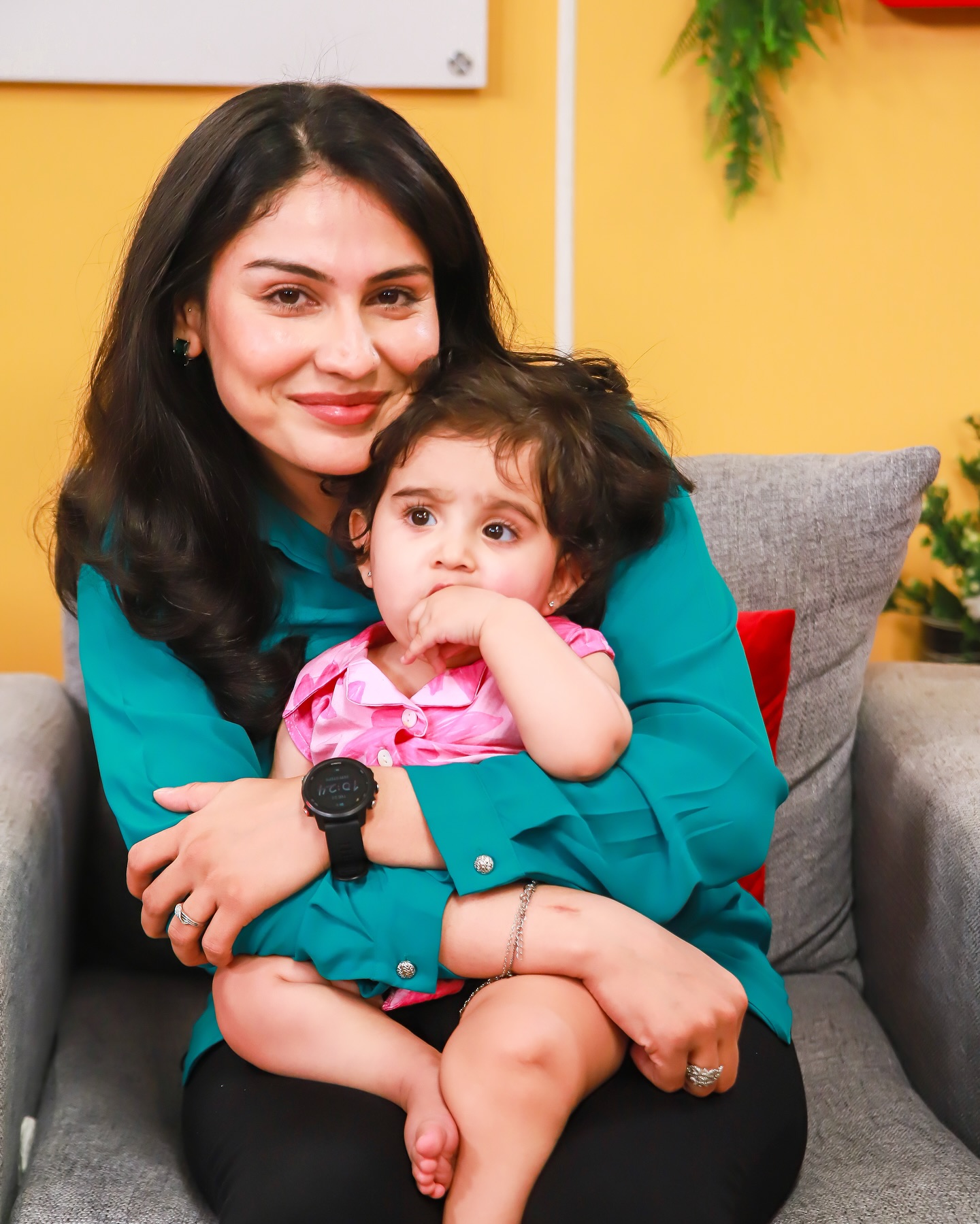 Kainat Imtiaz Honors Mom’s Heart With Passionate Tribute