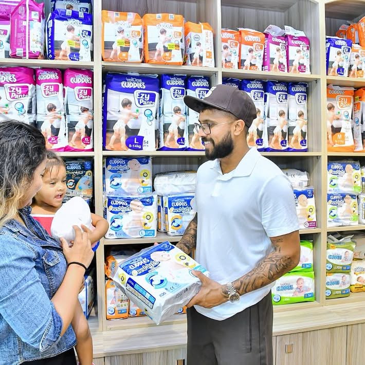 Kusal Mendis Endorses Velona Cuddles Diapers