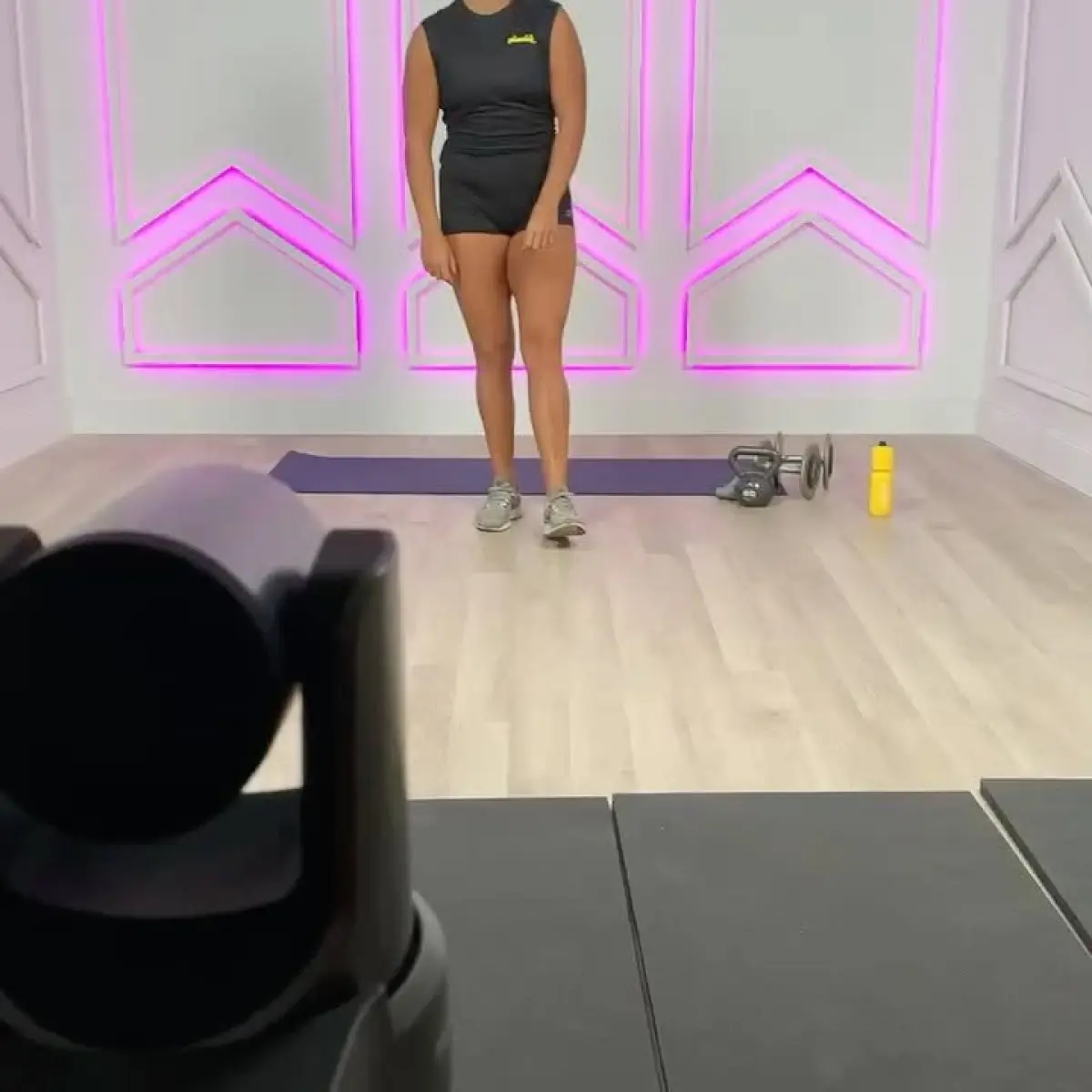 Laura Micetich Reminisces On Home Workouts During Covid Era Nostalgic reflections spark a renewed love for indoor fitness and creative home workouts.!
