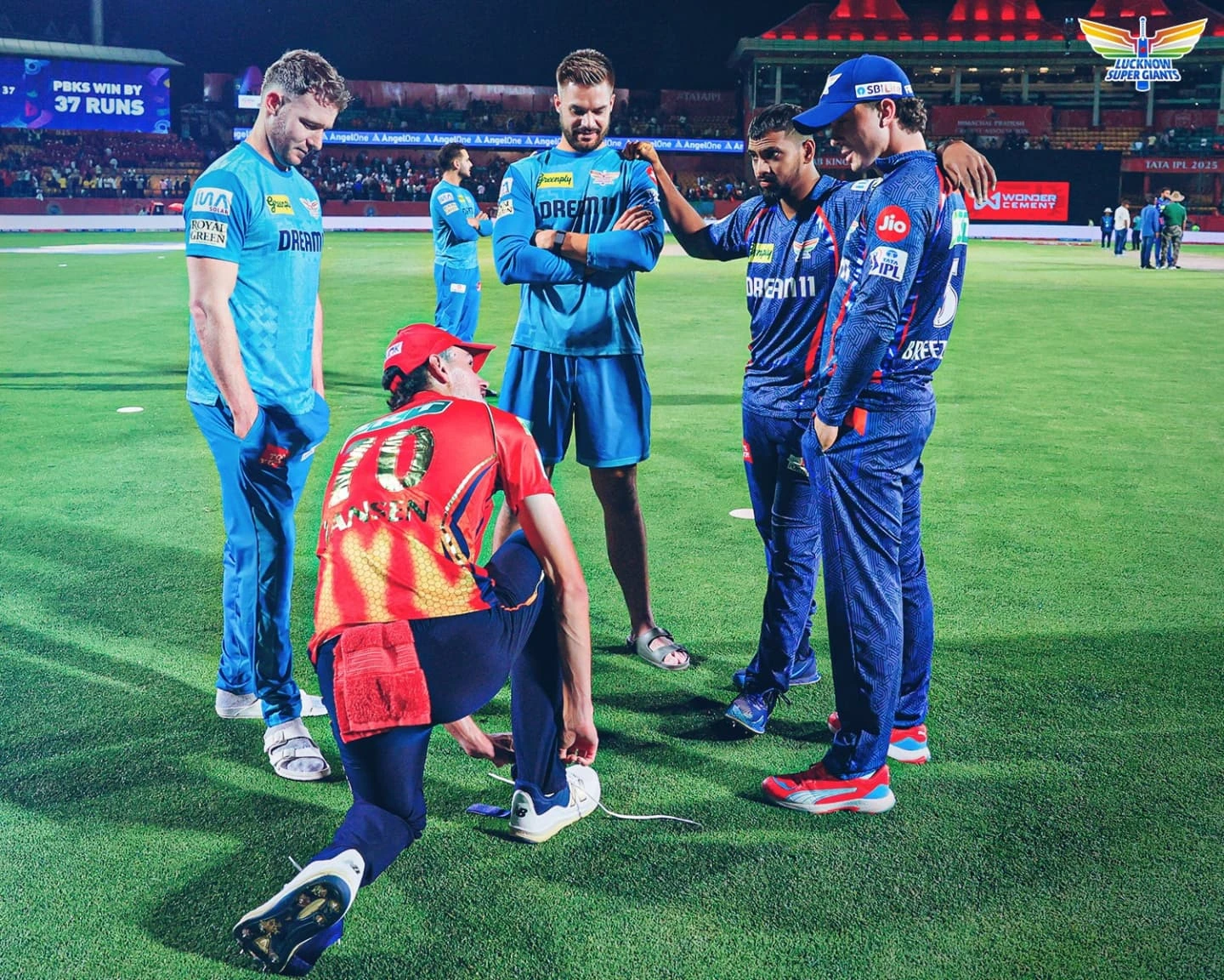 Lucknow Super Giants: Sar Upar, Kadam Aage